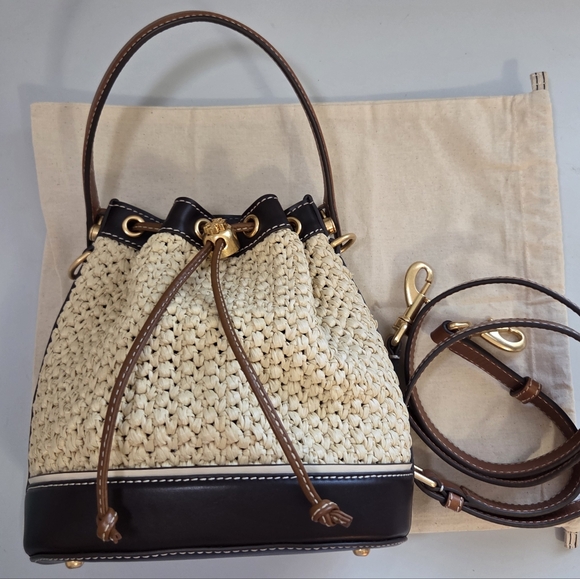 Tory Burch Handbags - Tory Burch Cream and Brown Raffia Bucket Bag RARE